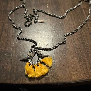 NULIKA TASSLE NECKLACE